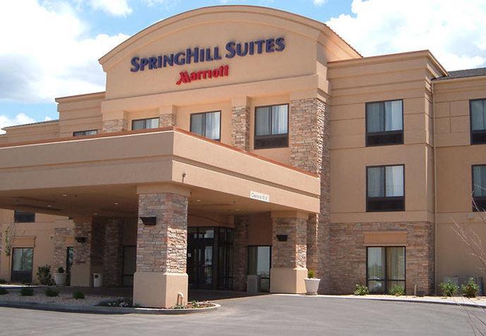 Springhill Suites By Marriott Сидър Сити Екстериор снимка